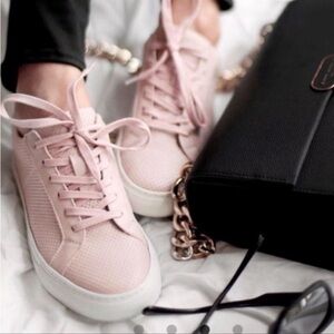 greats brooklyn blush sneakers, size 8.5
